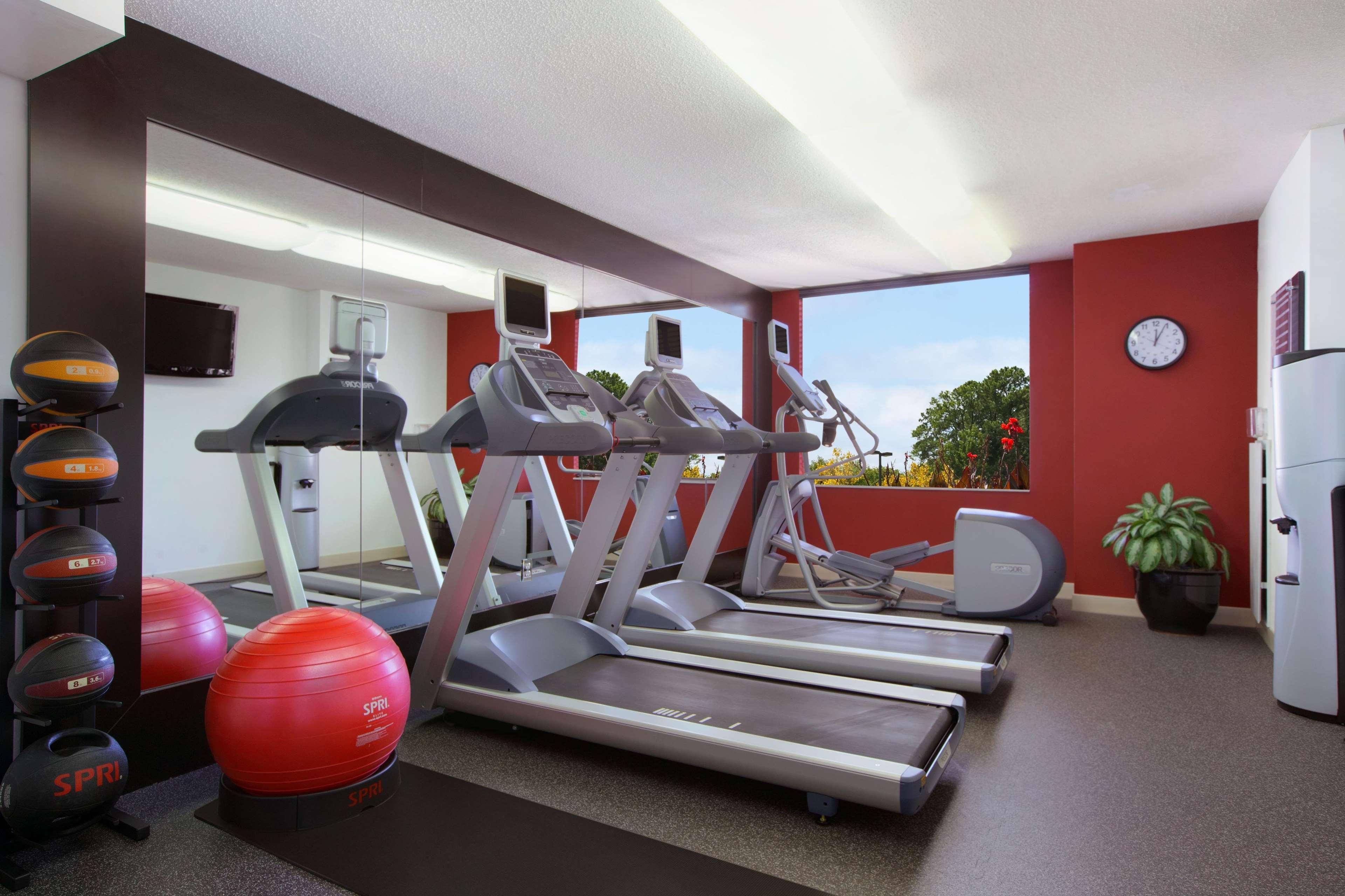 Homewood Suites By Hilton Falls Church Merrifield Extérieur photo